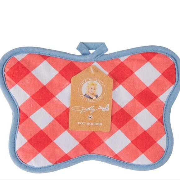 Dolly Parton Checkered Kitchen Towel and Pot Holder Set - Picture 4 of 9
